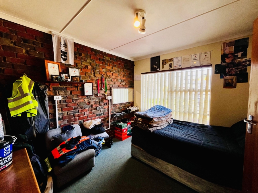 4 Bedroom Property for Sale in Pellissier Free State